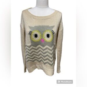 Rewind long sleeve owl sweater size L